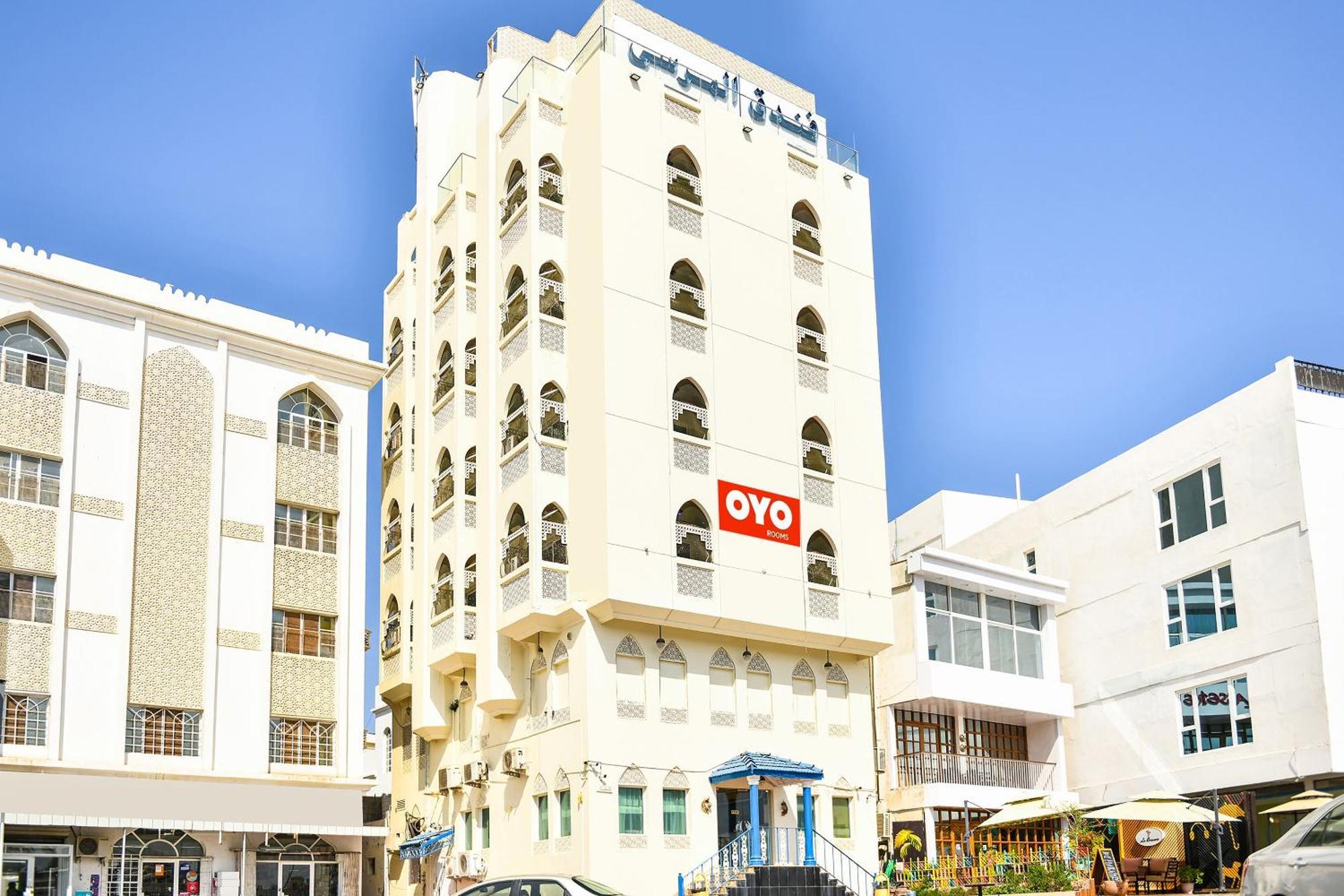 Oyo 137 Marina Hotel Masqat Buitenkant foto
